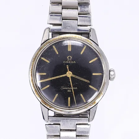 Herrur Omega Seamaster 30, Ø35mm, manuell, cal 286, verknummer 21061755, serienummer 135.007-63, stålarmband ej original, åldersbetingat slitage, saknar packning behöver en ny, fläckar på urtavla, repigt plexiglas, tickar men ej funktionstestad