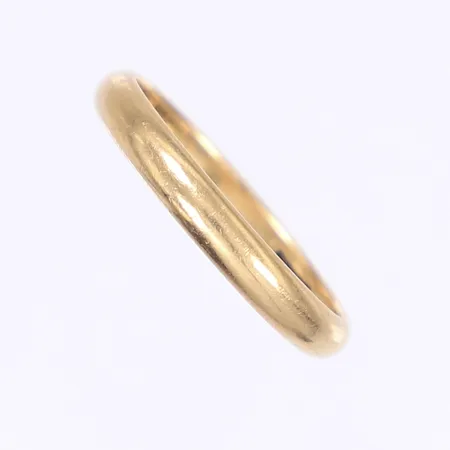 Ring, slät, stl 20¼, bredd 3mm, gravyr, 18K Vikt: 4,2 g