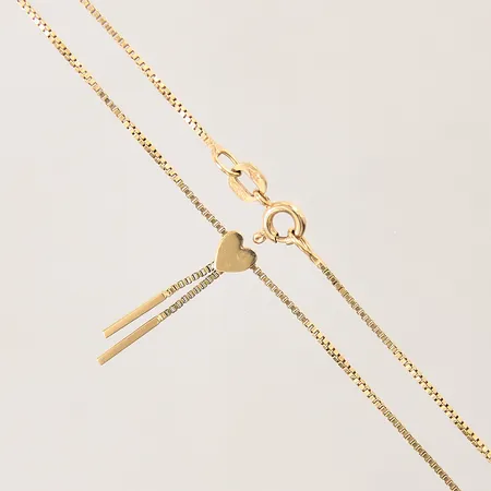 Vristlänk med integrerat hänge, längd 24,5cm, bredd 0,8mm, Balestra, svensk importstämpel, 18K  Vikt: 2,2 g
