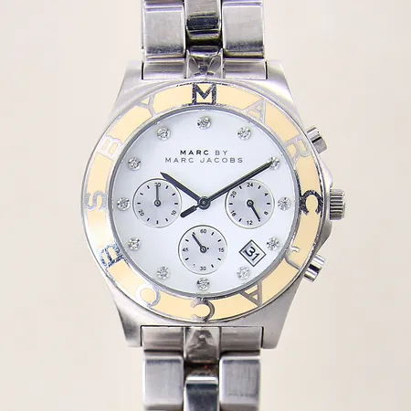 Damur Marc by Marc Jacobs, stål, quartz, 40mm, ref-nr: MBM 3080, serie-nr: 111104, datum, kronograf, mineralglas, länk i stål, repig länk, inga tillbehör Vikt: 0 g