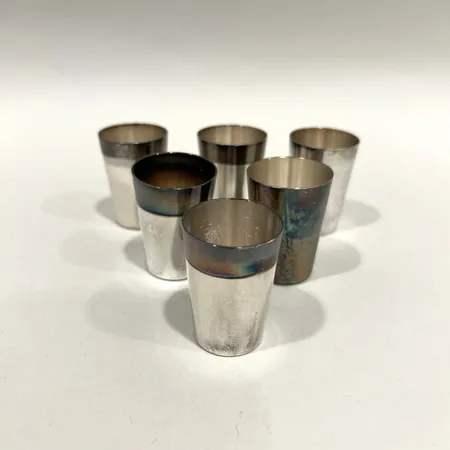 6 Bägare, höjd 43mm, Ø31mm, repiga, silver 835-925/1000 Vikt: 94,3 g
