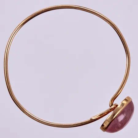 Armring med rosenkvarts, Ø ca 5,5-6cm, HS Guld O Silversmedja G Steioff Eft, år 1959, 18K  Vikt: 13 g