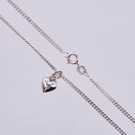 Kedja med hänge hjärta pansar, längd: ca 35,5cm, bredd: ca 1mm, 925/1000 silver, vikt: 3,3g  