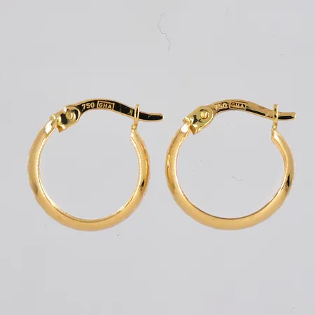 Ett par örhängen, Ø 14mm, bredd 3mm, GHA, 18K Vikt: 1,1 g