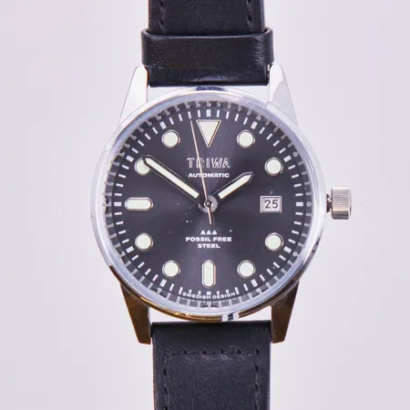 Herrur Triwa automatic, datum, SSAB Fossil Free Steel, samt läderband, #9015, #CWMJ Ø 38mm Vikt: 0 g