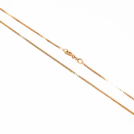 Kedja venezia i 18K guld. Den är 42 cm lång, 1 mm bred och väger 4,5g. Springring. Från Balestra.