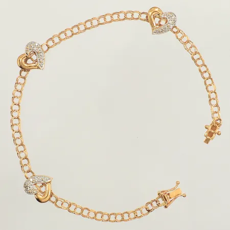 Armband Bismarck, integrerade hängen hjärtan, diamanter 15 x ca 0,005, längd 18,5cm, 9mm, GHA, 18K  Vikt: 5,4 g