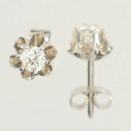 Ett par örhängen, diamanter 2xca0,16ct, Ø6,5mm, vitguld, 18K Vikt: 1,5 g