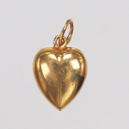 Hänge, hjärta, 17mm, kattfotstämpel, 18K  Vikt: 1,6 g