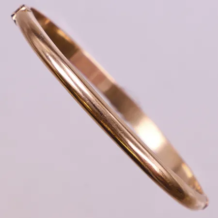 Stelt armband, öppningsbart, Ø60mm, bredd 4,7mm, Guldvaruhuset i Köping, buckla, 18K  Vikt: 6,6 g