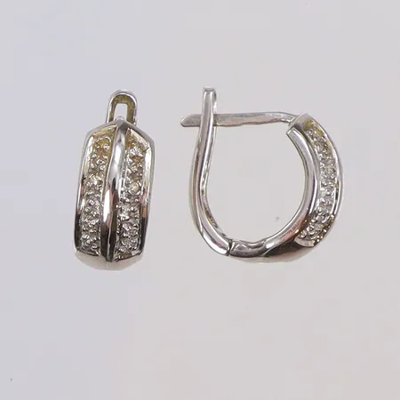 Ett par örhängen vitguld med vita stenar, 14x6mm, 18K 3,6g Vikt: 3,6 g
