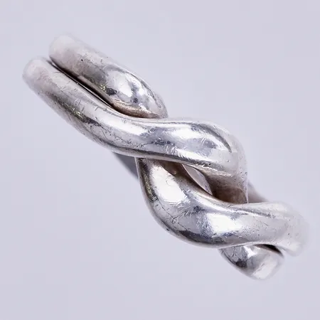 Ring, 2-delad, stl: 16 ¾, 925/1000 silver Vikt: 5,1 g