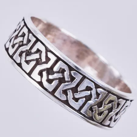 Ring, stl: 22, bredd: ca 7mm, 925/1000, silver Vikt: 6 g
