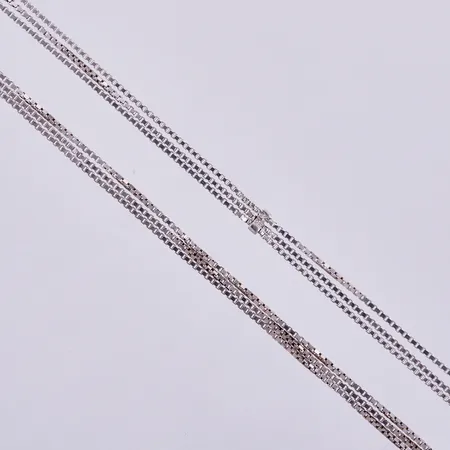 Collier 3-radigt, längd: ca 67cm, bredd: ca 4mm, 925/1000, silver Vikt: 16,4 g