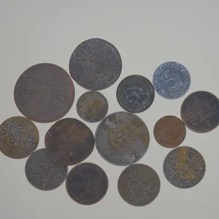 Div gamla svenska kopparmynt 62 gr Vikt: 62 g