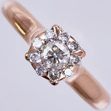 Ring med diamanter ca totalt 0,35ct, stl: 14½, 18K Vikt: 4,1 g