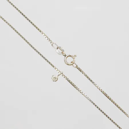 Kedja Venezia, hänge briljantslipad diamant 1 x 0,07ct, längd ca 41,5cm, bredd 1-7,5mm, vitguld, 18K Vikt: 4,4 g