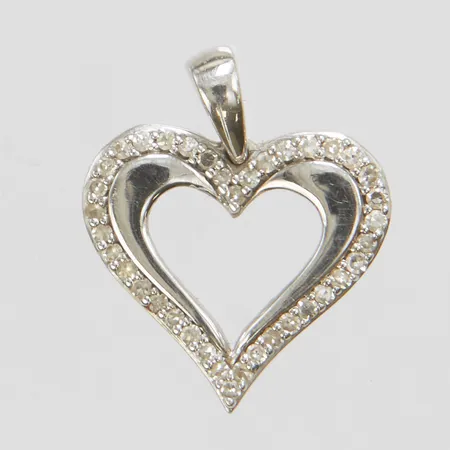Hänge, hjärta, åttkantslipade diamanter 38xca0,0025ct, 15x13mm, GHA, vitguld, 18K. Vikt: 1,1 g