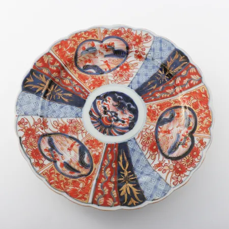 Fat Ostindiskt, smärre kantskav, diameter 22 cm. Vikt: 0 g
