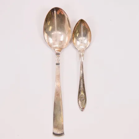 2 Omaka skedar, 18/13cm, 830/1000 Silver 53,6g.