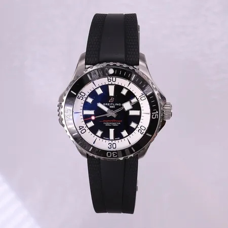 Herrur Breitling Superocean Automatic 46, automatisk, stål, Ø46mm, ref-nr: A17378, Serie-nr: 6700492, kaliber: B17 ND, gummiband, kvitto Biblioteksgatan 2023, garantikort, bok, box, ytterkartong, påse.  Vikt: 0 g