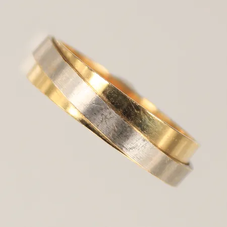 Ring rödguld/vitguld, stl 19, bredd 5mm, repig, 18K Vikt: 5,3 g
