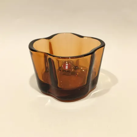 Ljuslykta, Alvar Aalto, Iittala, Sevilla orange, höjd ca 5,5cm, Ø ca 9cm, etikettmärkt, bruksskick