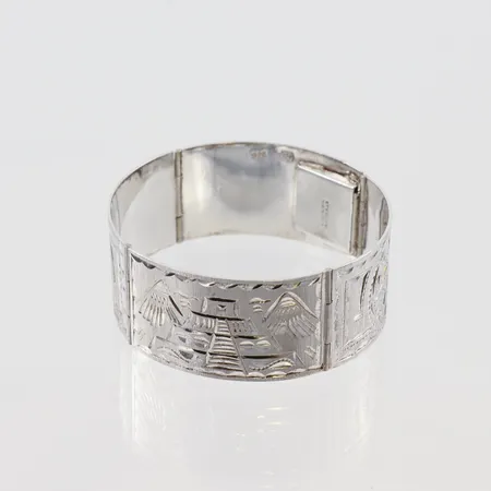Armband, längd 16.5 cm, bredd 24 mm, silver 925/1000. Vikt: 34 g