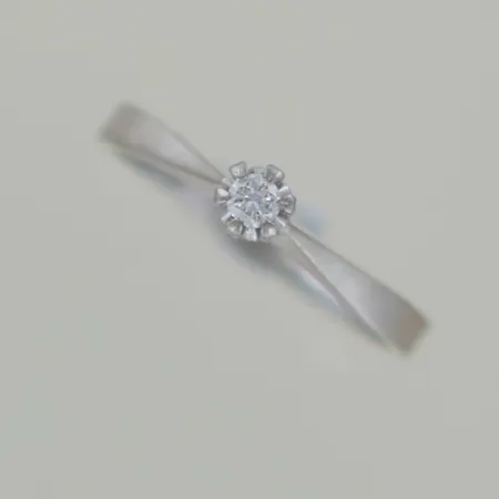 Ring med sten 0,07 ct , Ø 17½ mm, 18k 2,6gr Vikt: 2,6 g