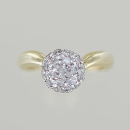Ring med vita stenar, Ø 17 mm, höjd10 mm, 18K Vikt: 4,4 g
