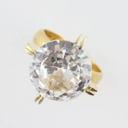 Ring 23k med stor sten infattad i 18k, stl 17 mm bredd ca 3,90 mm stenens Ø ca 14,8 mm Vikt: 10 g