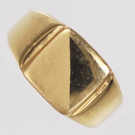 Klackring med dekor, stl 20, bredd 4,7-11,1mm, 18K Vikt: 4,9 g