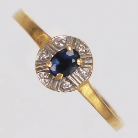 Ring, diamanter 3 x ca0,005ct, safir, stl 18¾, bredd 1,5-7,2mm, 18K  Vikt: 1,3 g