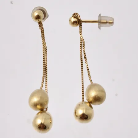 1par örhängen i 18K guld, mått 5x40mm,  tillverkad av Guldfynd, stoppar i silikon, vikt 1,92g.