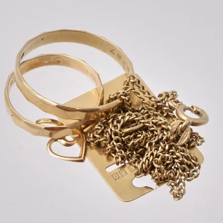 Diverse defekt guld, 18K, vikt 9,02g.