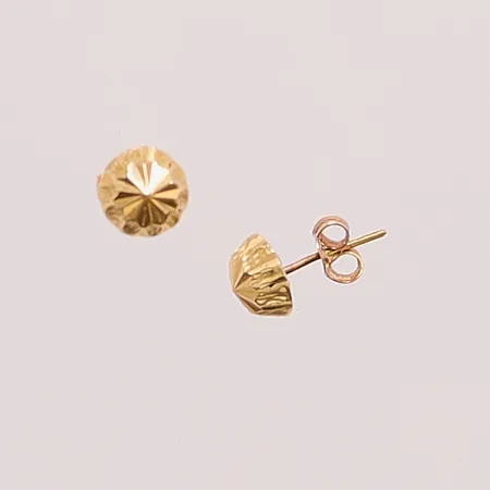 Ett par örhängen, 6mm, 18K 1g.