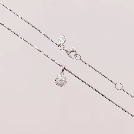 Kedja, integrerat hänge med diamanter ca 0,36ctv, (1x ca 0,20ct, 8x ca 0,02ct), 39/42cm, italienska stämplar, vitguld 18K 4,3g.