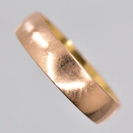 Ring, stl 23¼, gravyr, repig, 18K Vikt: 7,4 g