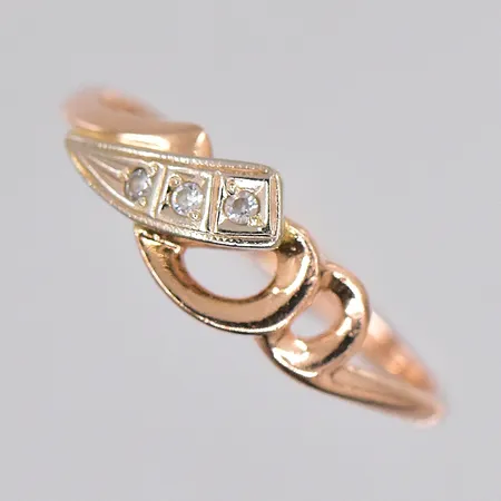Ring med vita stenar, stl 17¼, 14K Vikt: 1,6 g