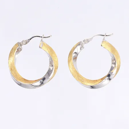 Ett par örhängen, creoler, Ø23mm, bredd 4mm, tvåfärgade, ihåliga, 18K Vikt: 4,3 g