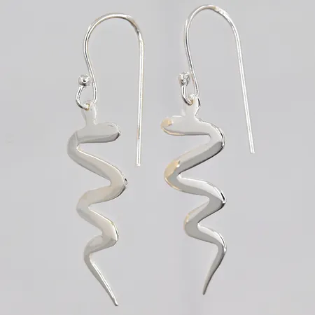 Ett par örhängen, stl 42x10mm, 925/1000 silver Vikt: 2,3 g