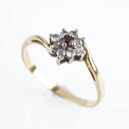 Ring m diamanter, stl 18½(58), Ø7,5mm, 18k Vikt: 2 g