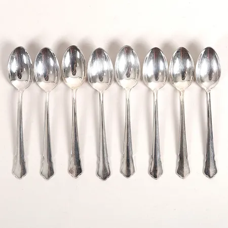  Åtta moccaskedar, modell "Chippendale", GAB, Stockholm, längd 10,5cm, slitage, silver.  Vikt: 78,1 g