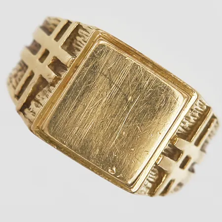 Klackring, stl: 17, bredd: 3,5 - 11 mm, mindre bruksslitage, 18K guld. Vikt: 4,8 g