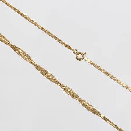 Collier, manglad flätad modell, längd 42cm, bredd 2 - 4mm, 18K guld Vikt: 5,4 g