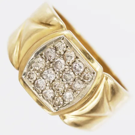 Ring med briljantslipade diamanter 16 x ca 0,02ct, kvalitet ca Ca (M-P)/SI, stl: 20, utländska stämplar, 18K guld Vikt: 9,5 g