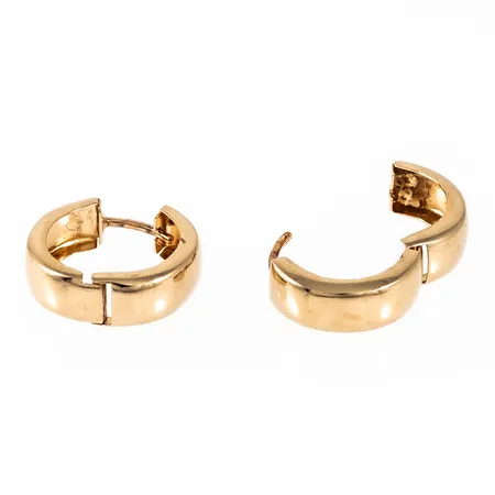 Creoler Ø 15,3 mm i 14K guld. De är 5,1 mm breda och väger 2,0g. Stämplad 585.