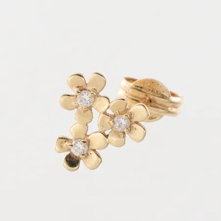 Örhänge udda, diameter ca 9.5 mm, 18k. Vikt: 0,4 g