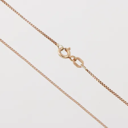 Collier Venezia, Guldfynd AB, längd 48 cm, bredd 0.8 mm, 9k. Vikt: 1,8 g