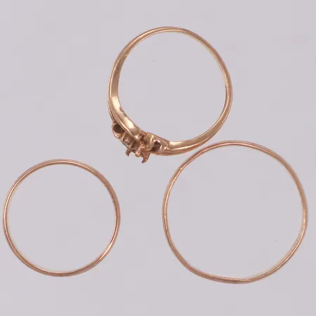 3 ringar, bucklor, defekt, 14K  Vikt: 7,5 g